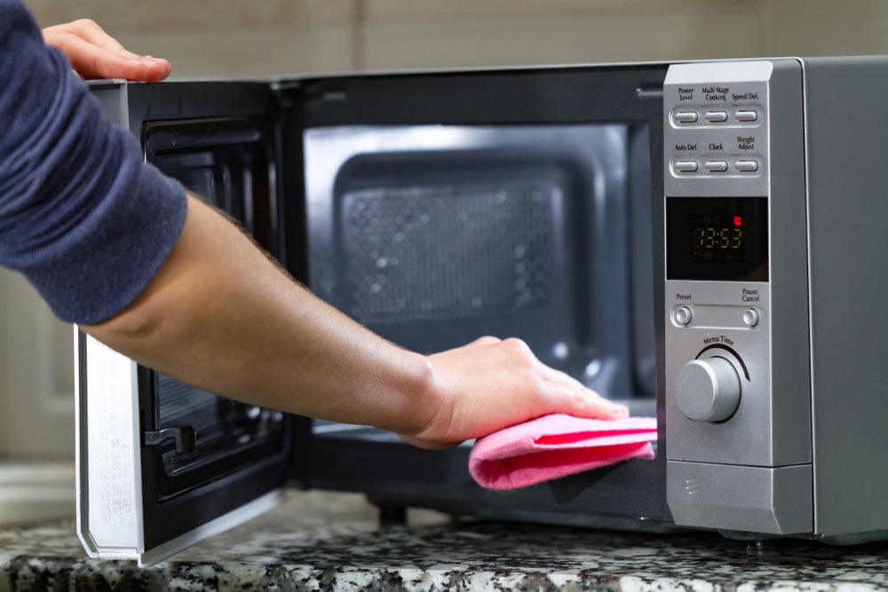 What is the best way to clean a microwave oven? I have Samsung